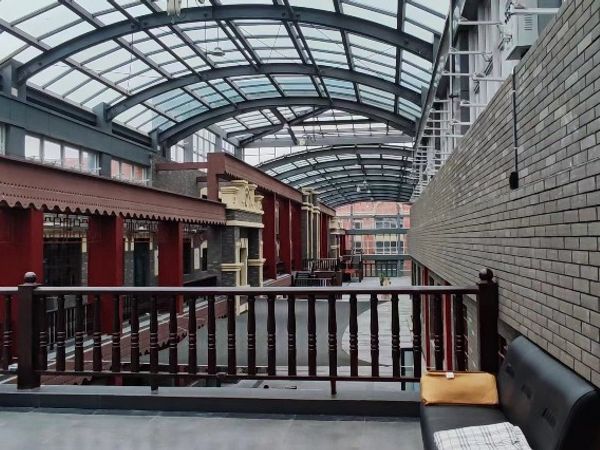 珠宝拍卖市场破纪录 彩色宝石领涨新潮流