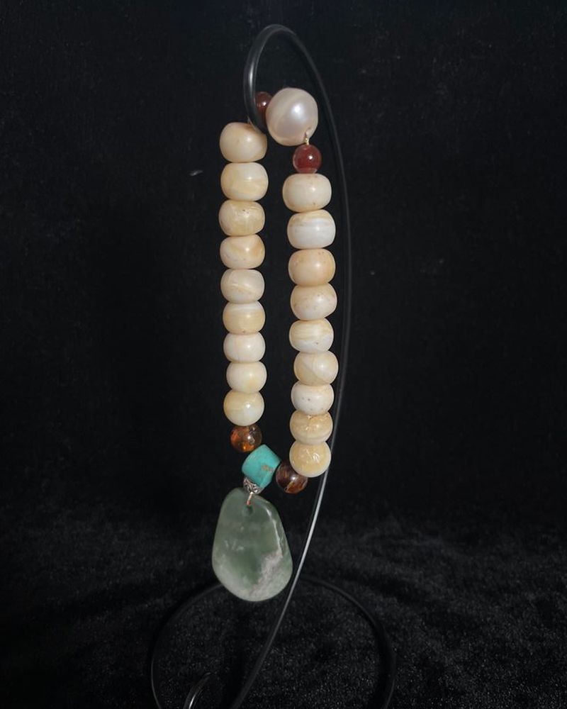 砗磲手串 材质：砗磲、和田
