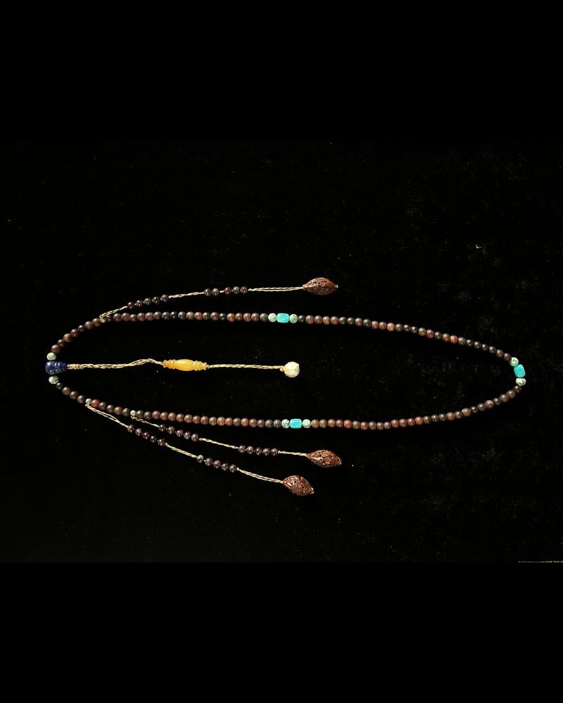 清 朝珠（复制）材质：玛瑙、东珠、天河石